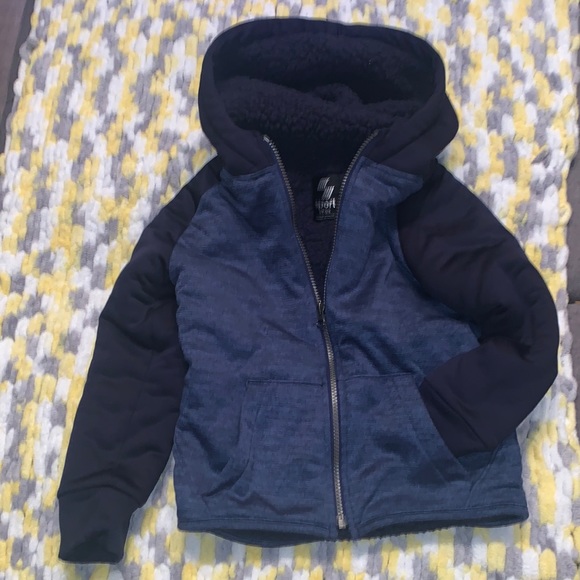 Children’s Place Sport Sherpa Hoodie Navy Blue and Black Size 5/6 never worn - Picture 1 of 4